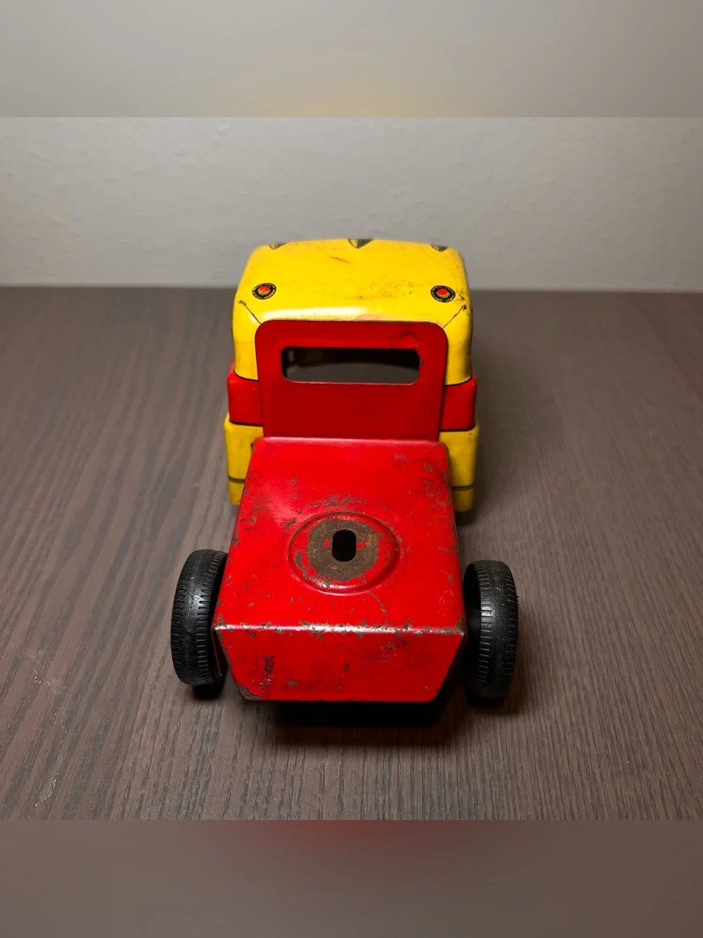 VINTAGE MARX DODGE LIVESTOCK TRANSPORT COMPANY TRUCK ( MISSING BACK CAB )